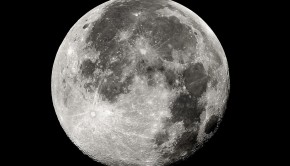 occhi sulla luna